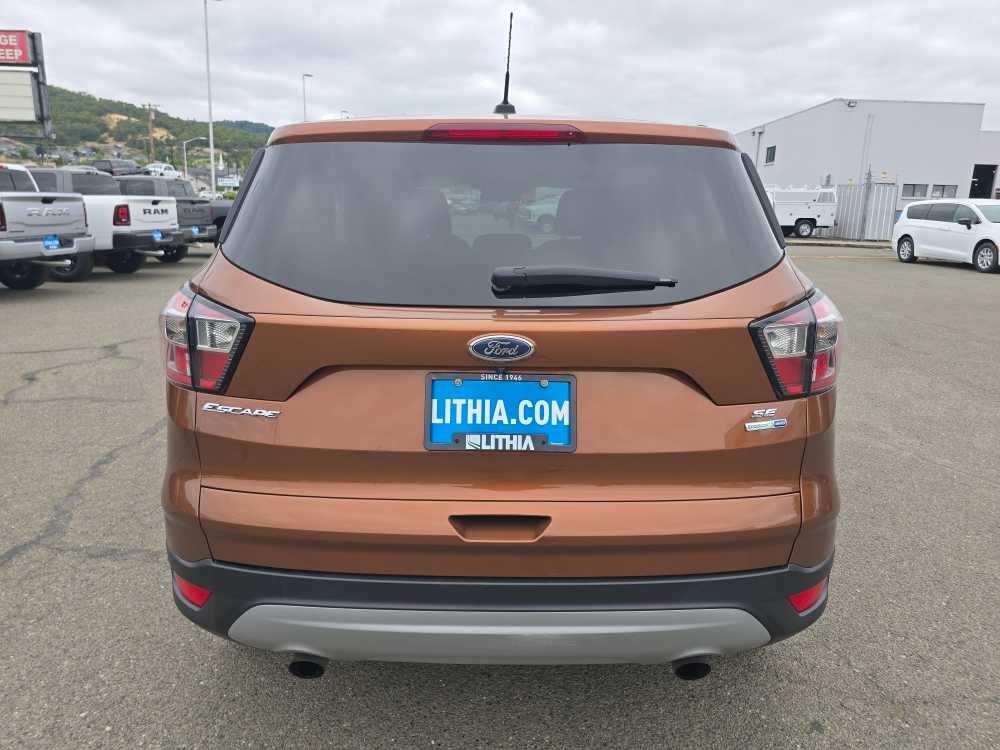 Thumbnail: 2017 Ford Escape - 3