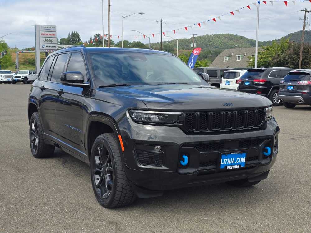 Thumbnail: 2023 Jeep Grand Cherokee - 7