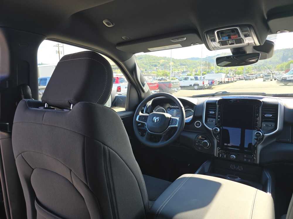 Thumbnail: 2026 RAM 1500 - 10