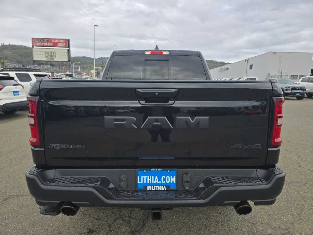Thumbnail: 2026 RAM 1500 - 4