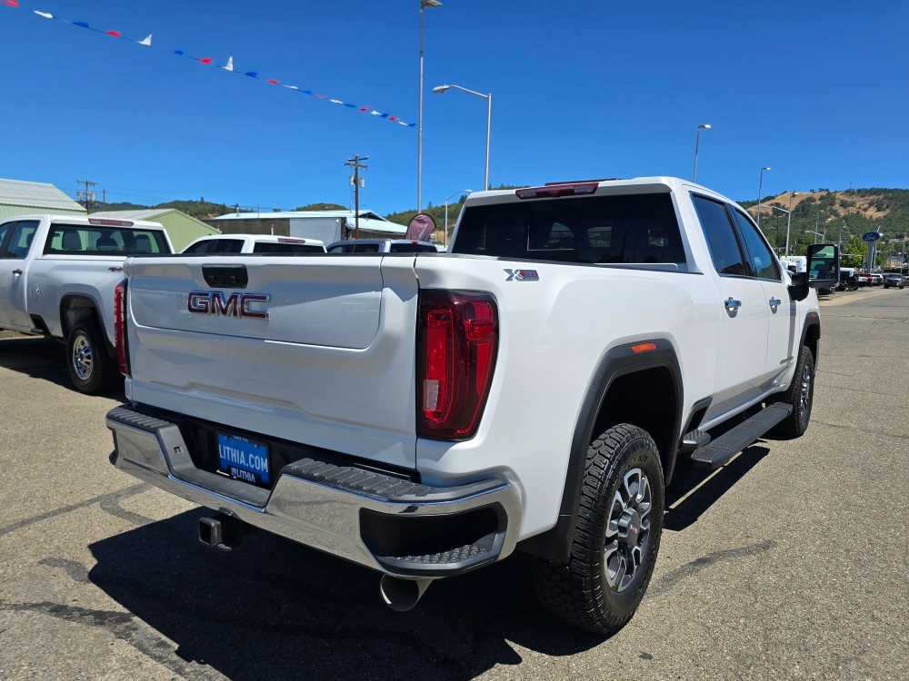 Thumbnail: 2021 GMC Sierra 3500 - 5