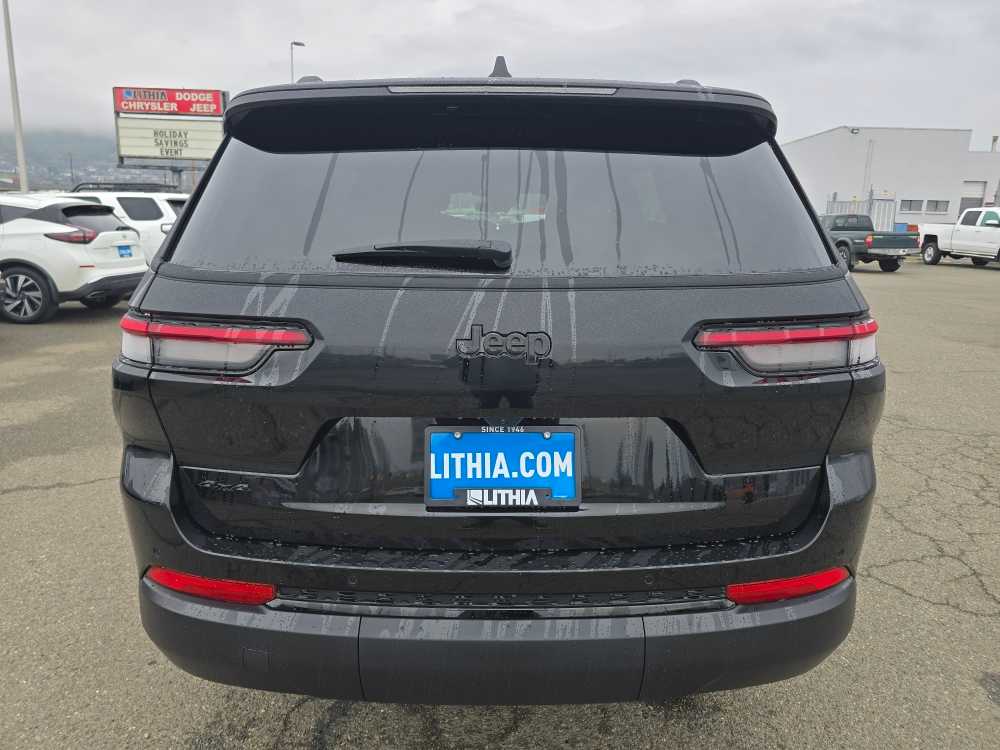 Thumbnail: 2025 Jeep Grand Cherokee L - 4