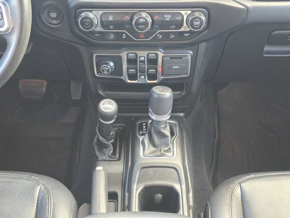 Thumbnail: 2020 Jeep Wrangler - 13