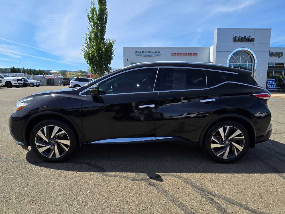 Used 2017 Nissan Murano Platinum with VIN 5N1AZ2MH2HN121810 for sale in Roseburg, OR