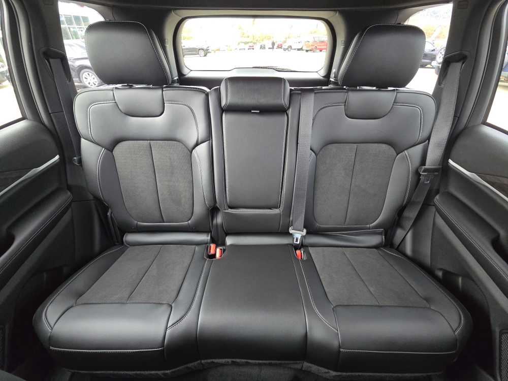 Thumbnail: 2026 Jeep Grand Cherokee - 17