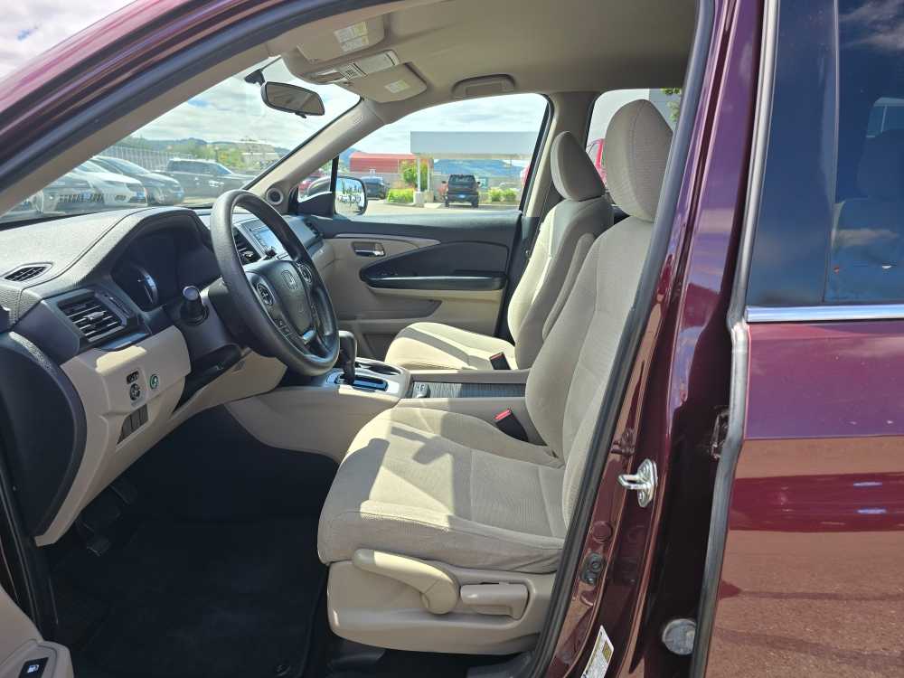 Thumbnail: 2016 Honda Pilot - 9