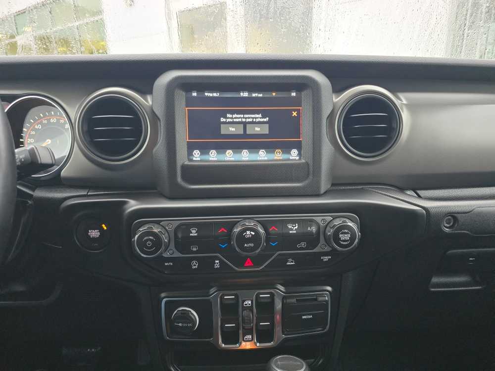 Thumbnail: 2022 Jeep Gladiator - 12