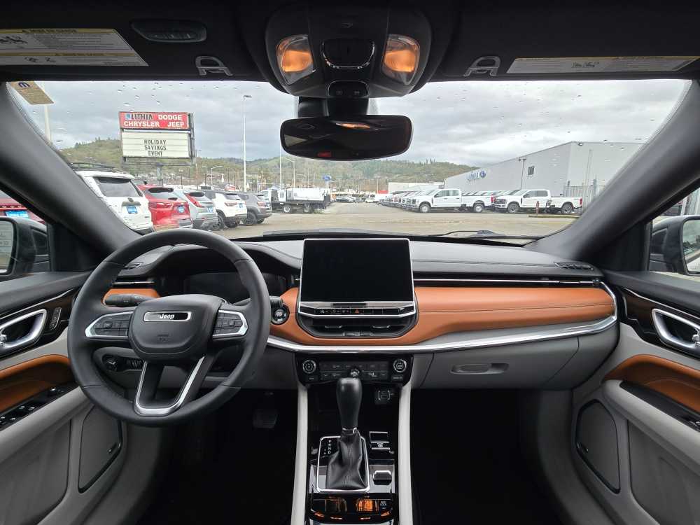 Thumbnail: 2023 Jeep Compass - 15