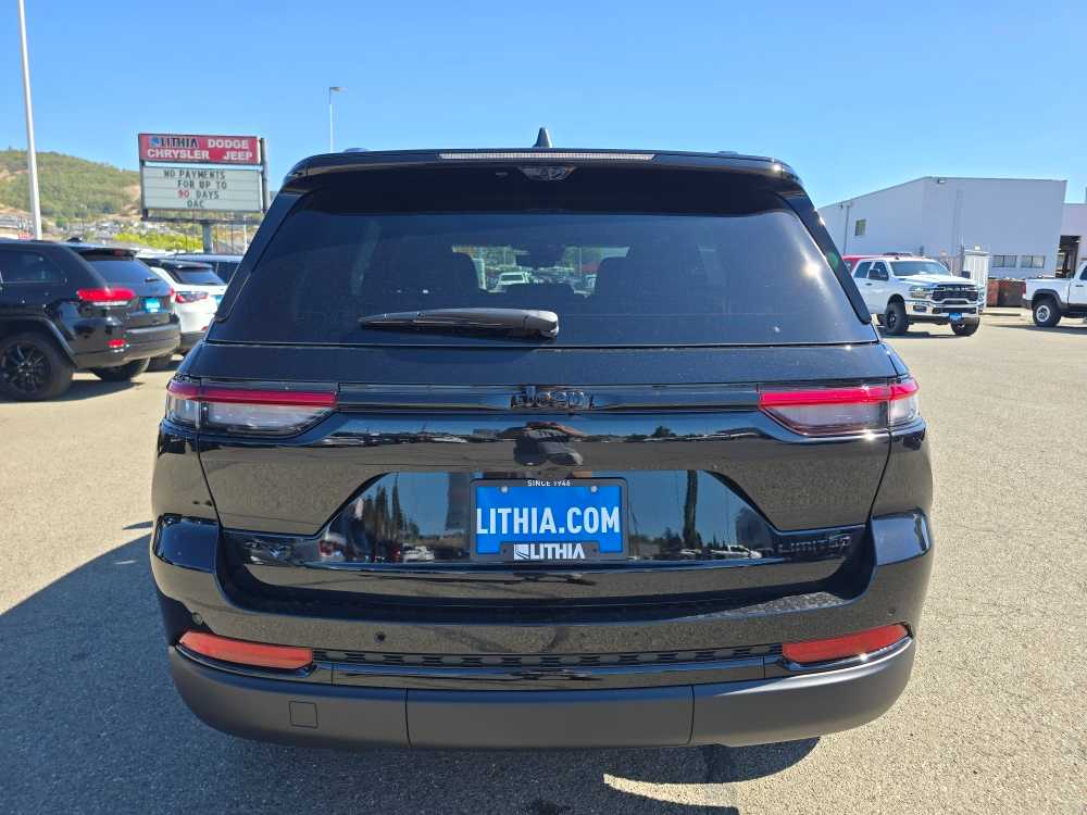 2025 Jeep Grand Cherokee Limited photo 4
