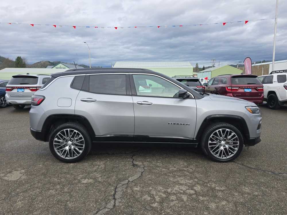 Thumbnail: 2023 Jeep Compass - 6