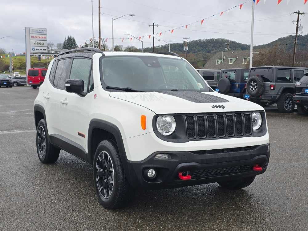 Thumbnail: 2023 Jeep Renegade - 7