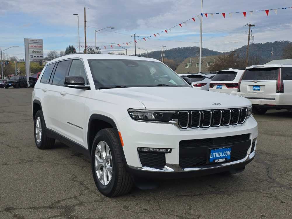 Thumbnail: 2023 Jeep Grand Cherokee - 7