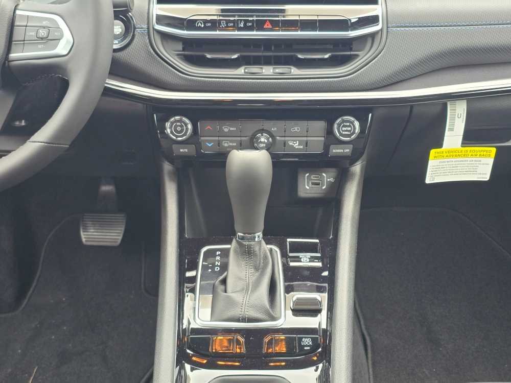 Thumbnail: 2026 Jeep Compass - 13