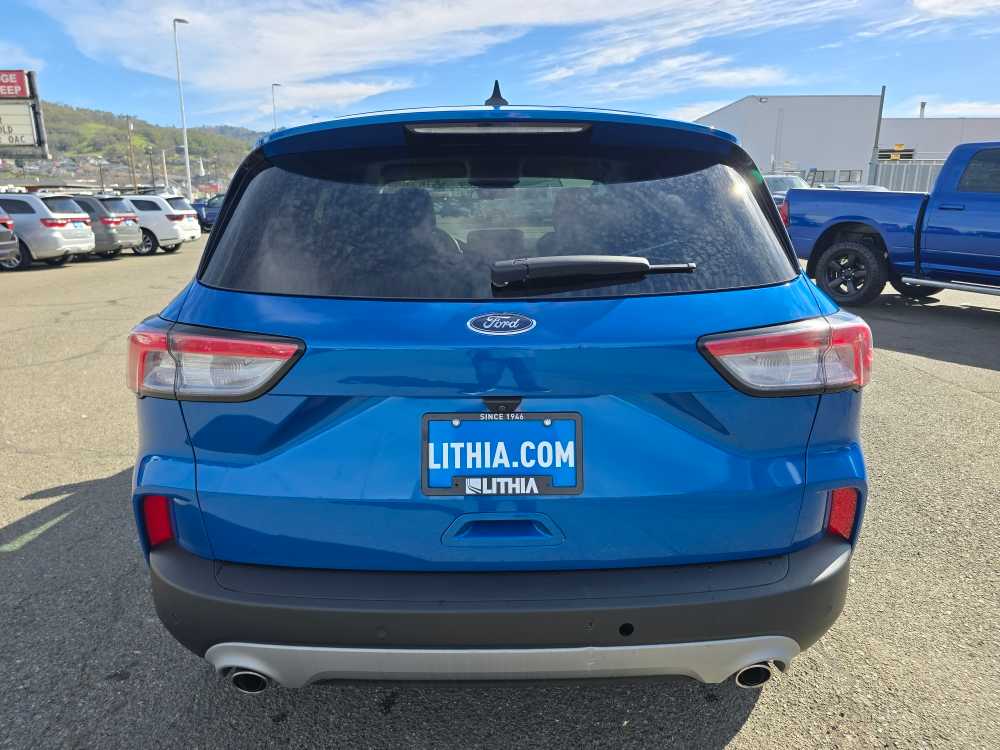 Thumbnail: 2021 Ford Escape - 4