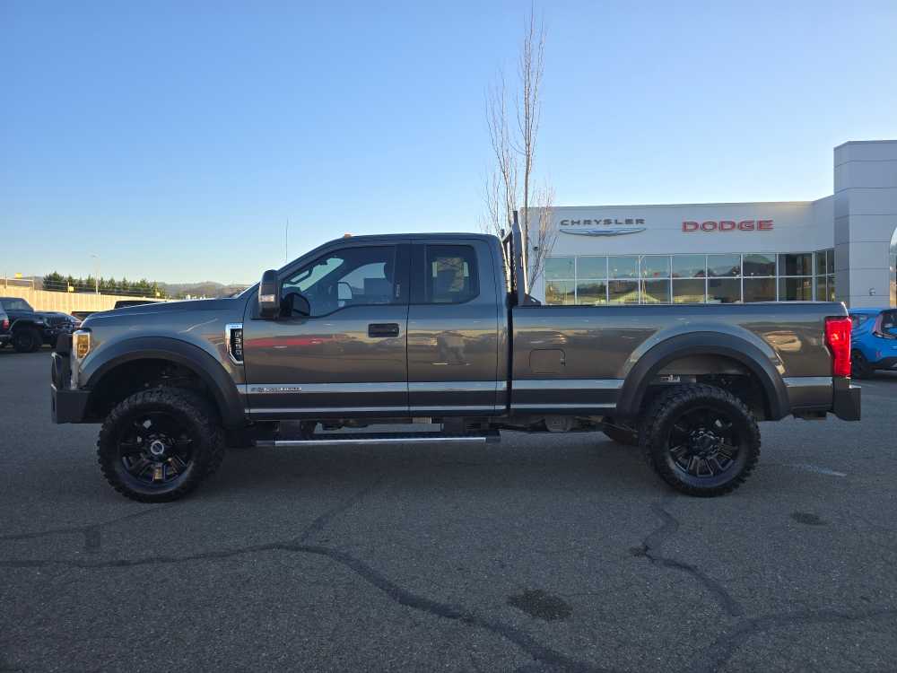 Thumbnail: 2019 Ford F-350 - 2