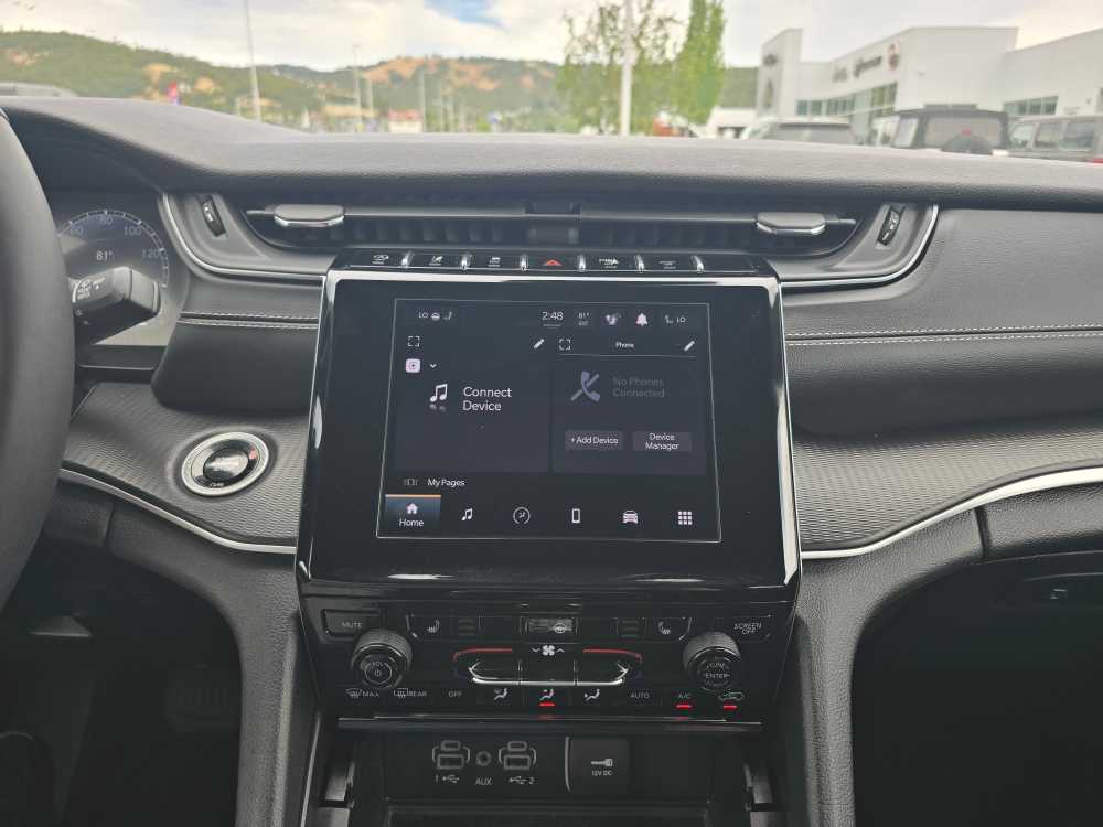 Thumbnail: 2024 Jeep Grand Cherokee - 11