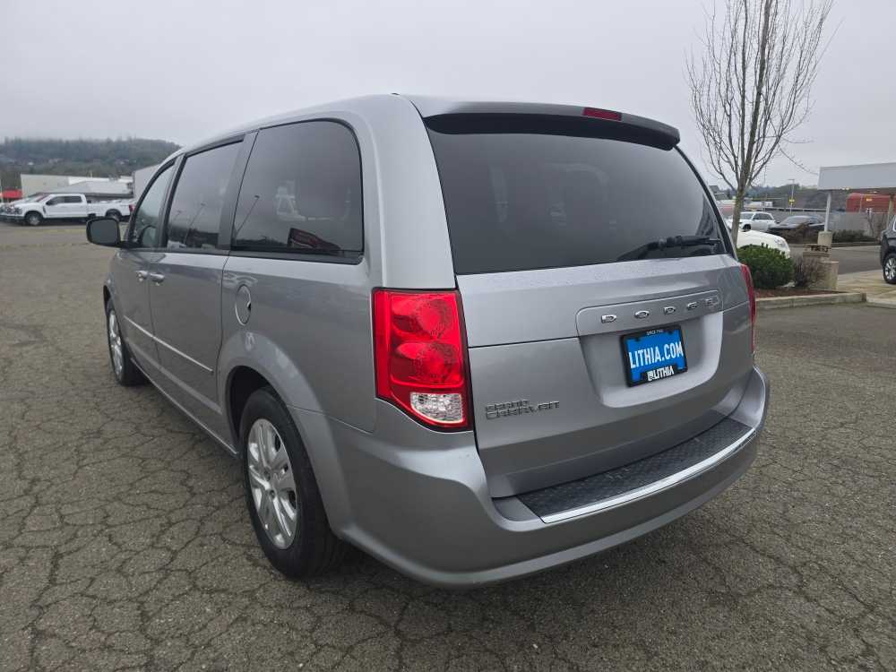 Thumbnail: 2016 Dodge Grand Caravan - 3
