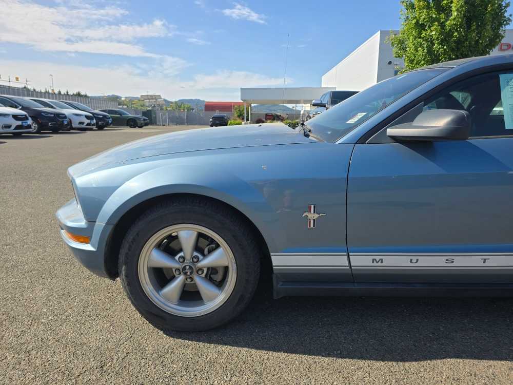 Thumbnail: 2007 Ford Mustang - 5