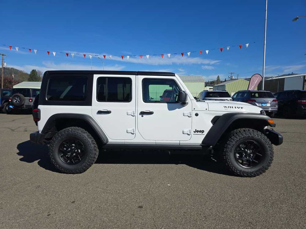 Thumbnail: 2026 Jeep Wrangler - 6