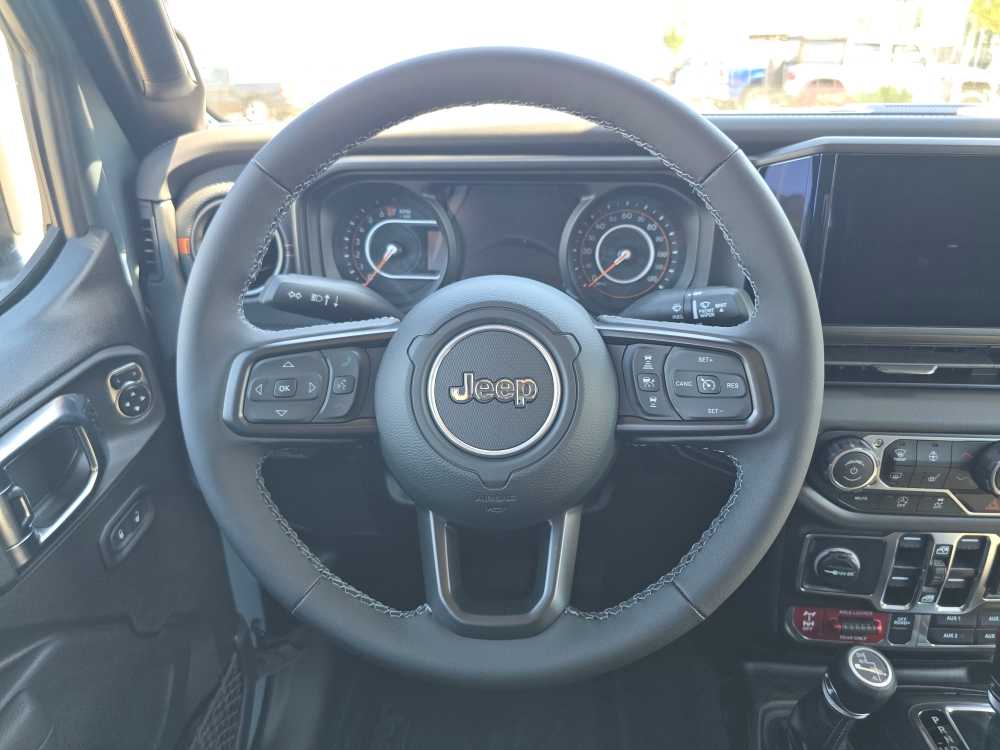 Thumbnail: 2025 Jeep Gladiator - 11