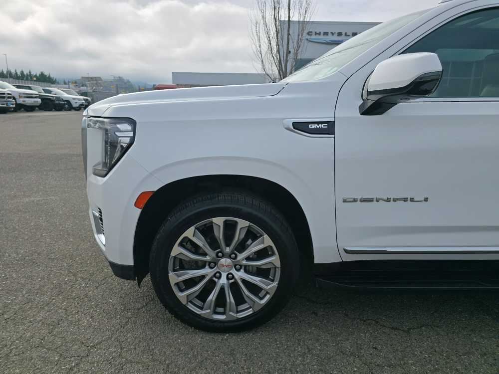 Thumbnail: 2021 GMC Yukon XL - 19