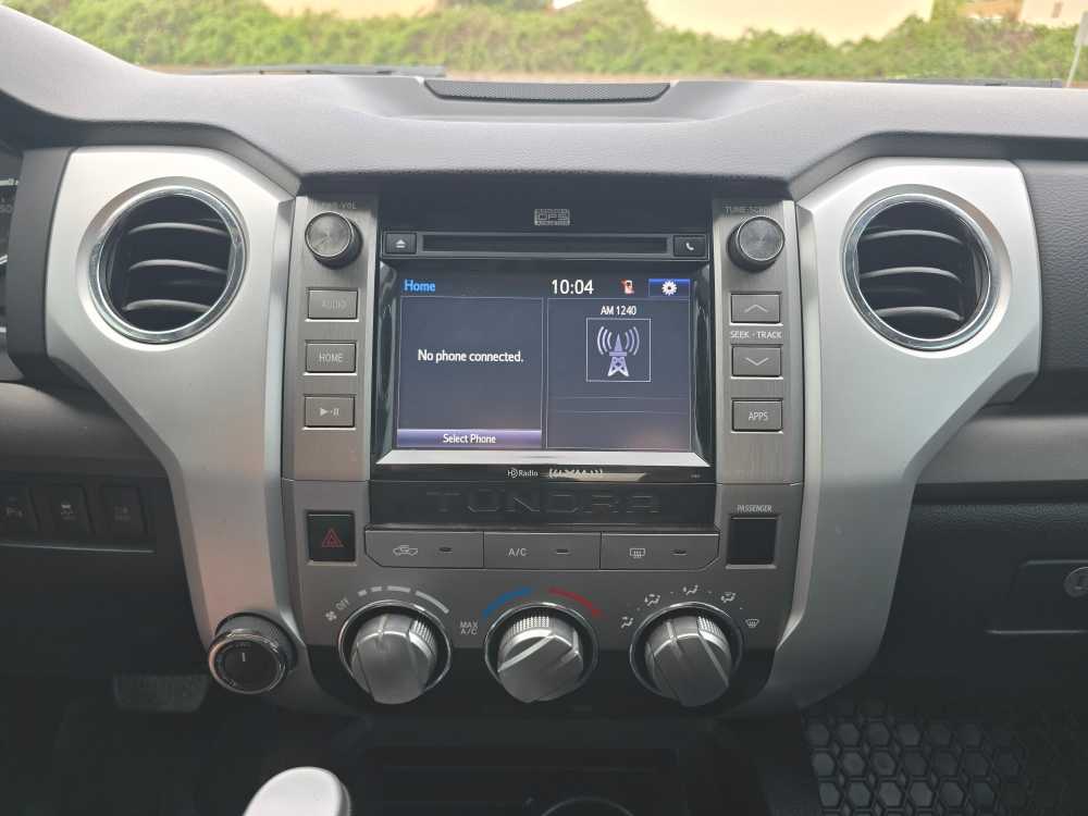 Thumbnail: 2014 Toyota Tundra - 12