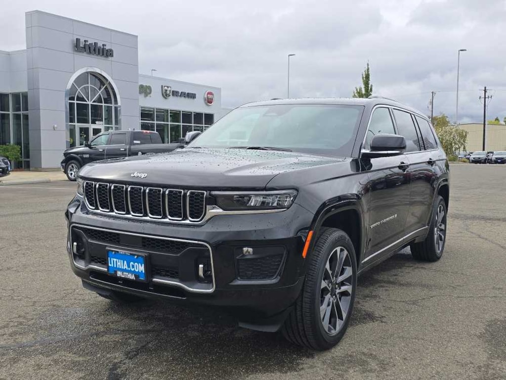 New 2025 Jeep Grand Cherokee L Overland Sport Utility