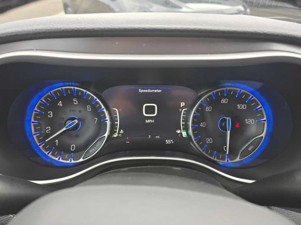 Thumbnail: 2026 Chrysler Pacifica - 21