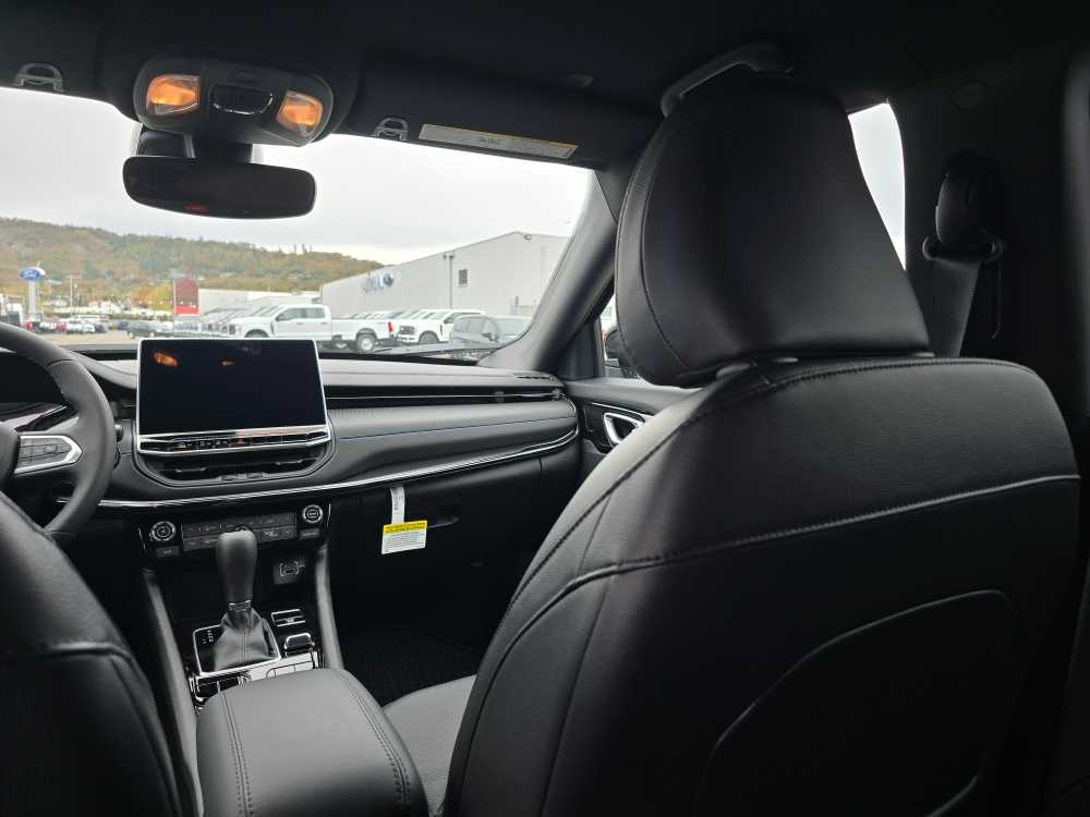 Thumbnail: 2026 Jeep Compass - 14