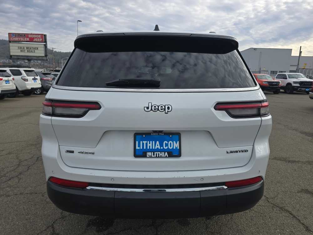 Thumbnail: 2023 Jeep Grand Cherokee - 4