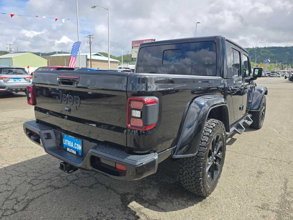 Thumbnail: 2022 Jeep Gladiator - 4