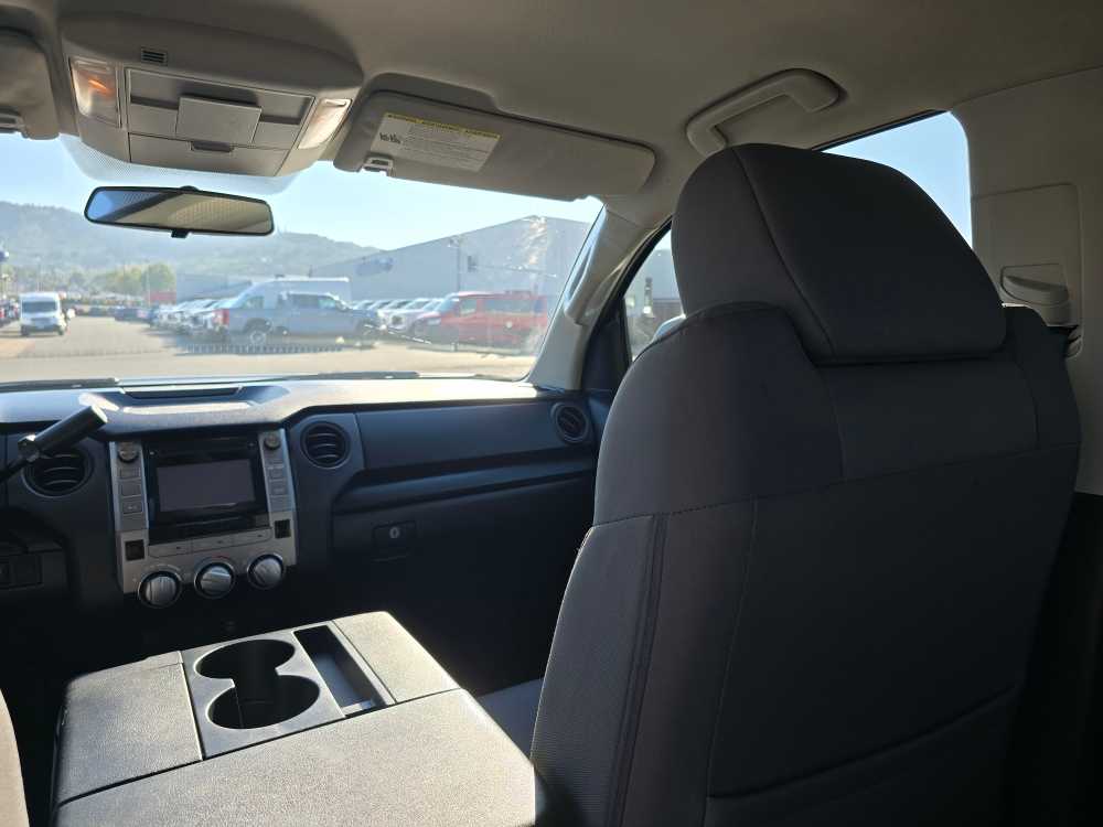Thumbnail: 2014 Toyota Tundra - 14