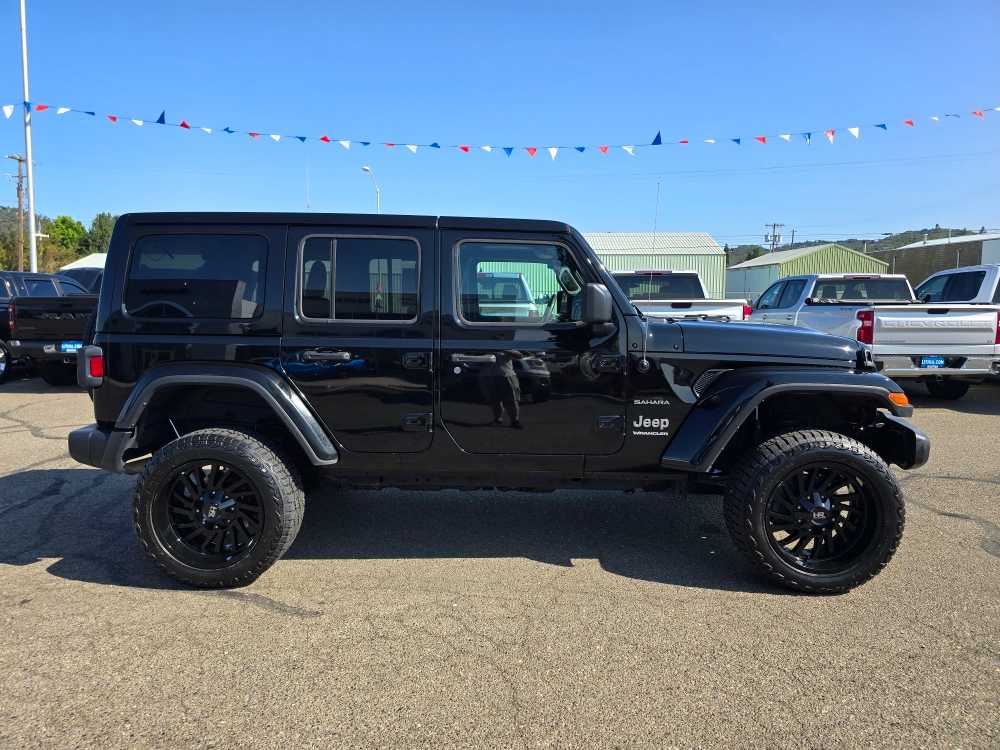 Thumbnail: 2023 Jeep Wrangler - 6