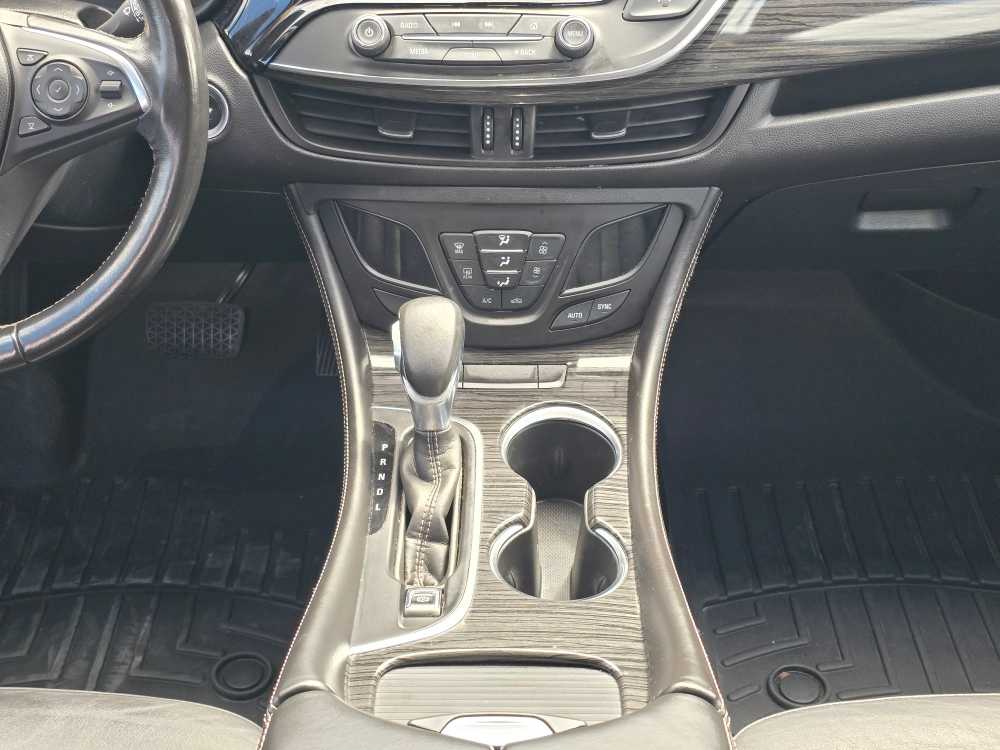 Thumbnail: 2017 Buick Envision - 12