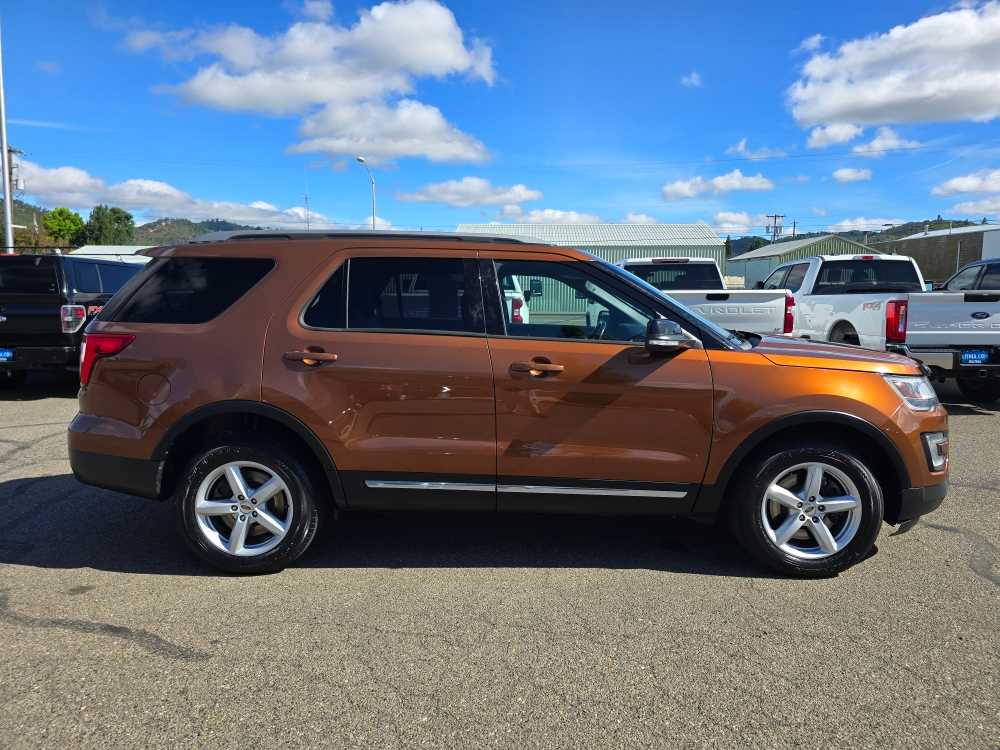 Thumbnail: 2017 Ford Explorer - 6