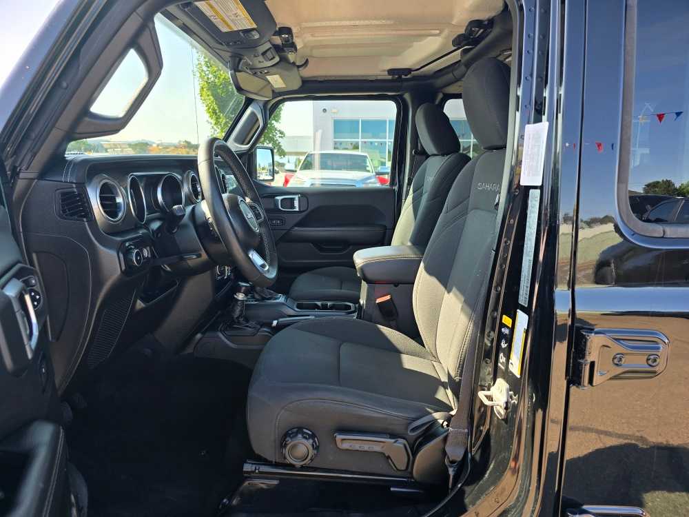 Thumbnail: 2023 Jeep Wrangler - 9