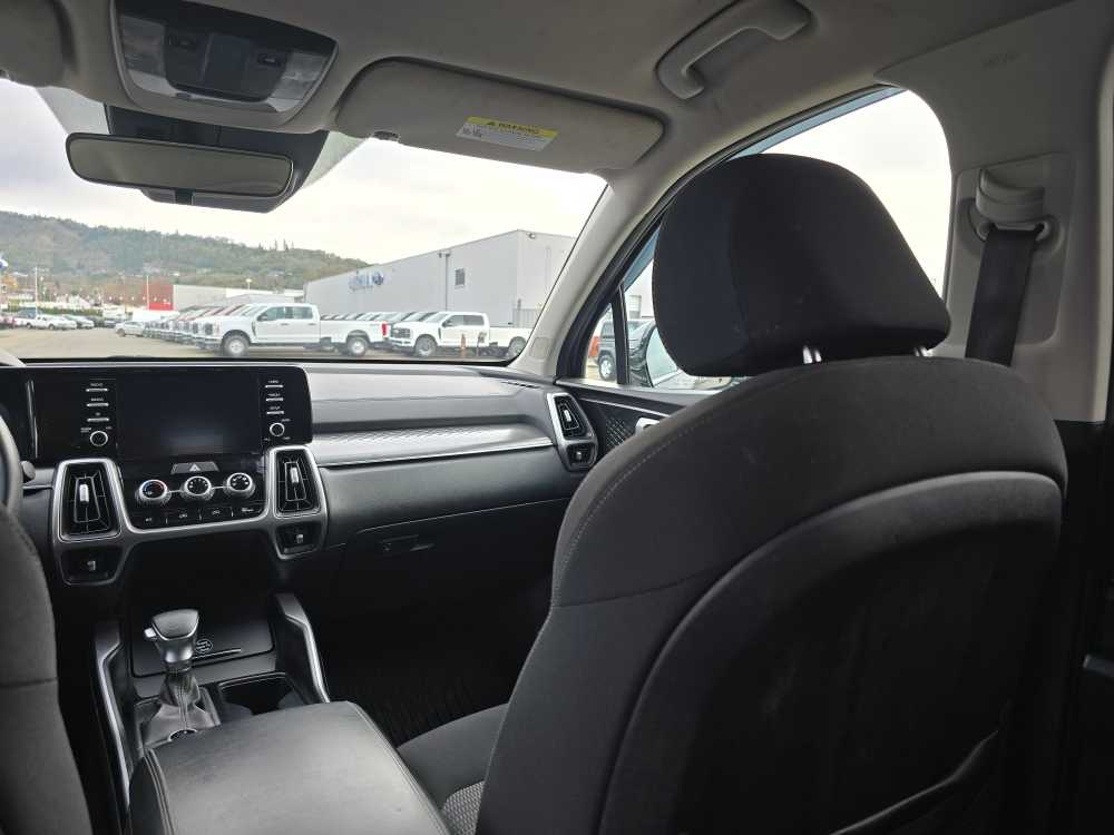 Thumbnail: 2021 Kia Sorento - 14