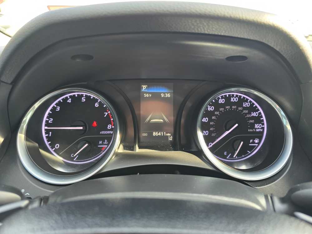 2020 Toyota Camry SE 20