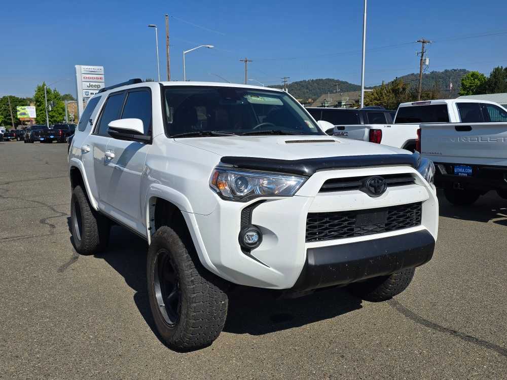 Thumbnail: 2021 Toyota 4Runner - 4