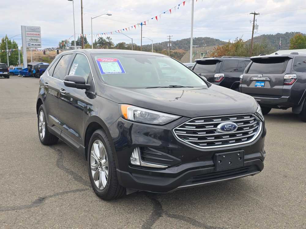 2023 Ford Edge Titanium photo 4