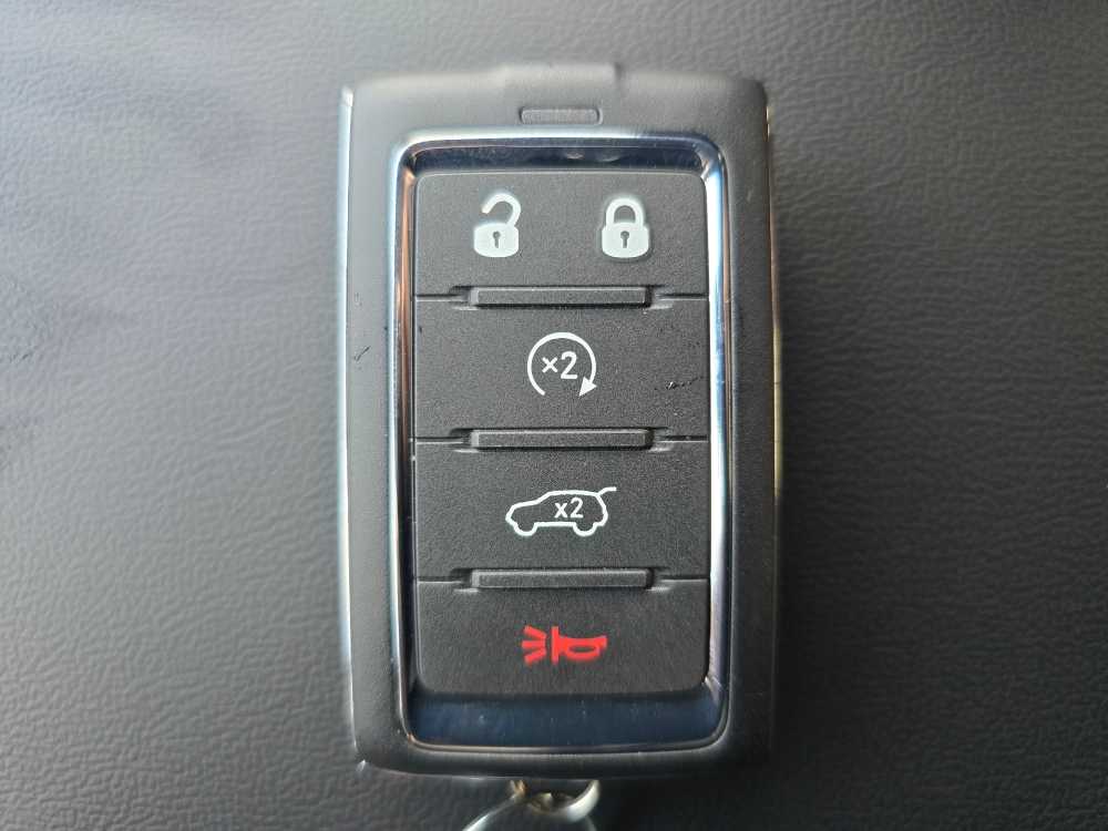 Thumbnail: 2025 Jeep Grand Cherokee L - 22