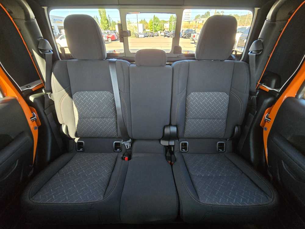 Thumbnail: 2025 Jeep Gladiator - 17