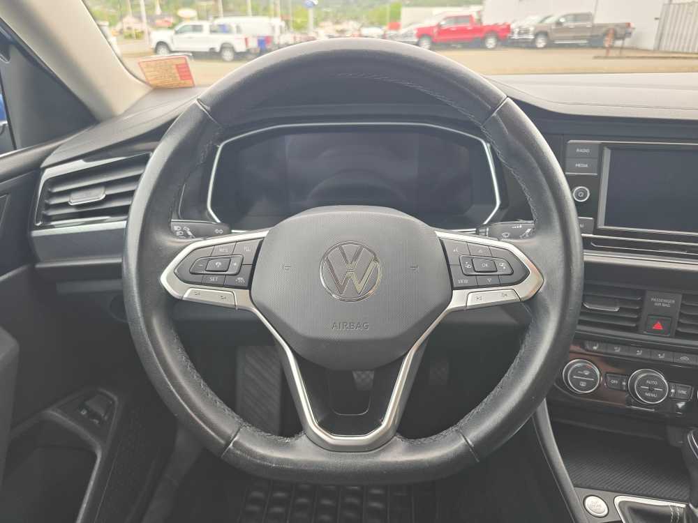 Thumbnail: 2024 Volkswagen Jetta - 11