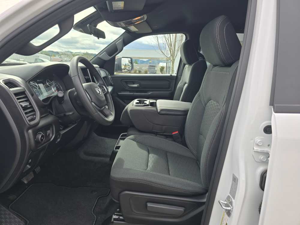 Thumbnail: 2026 RAM 1500 - 9