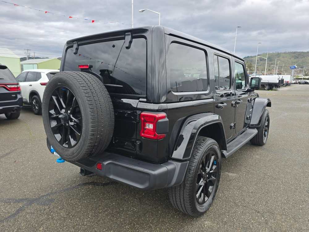 Thumbnail: 2023 Jeep Wrangler - 5