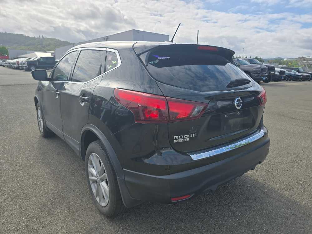 Used 2018 Nissan Rogue Sport S with VIN JN1BJ1CP0JW189108 for sale in Roseburg, OR