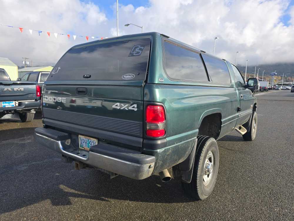 2001 Dodge Ram SLT photo 3
