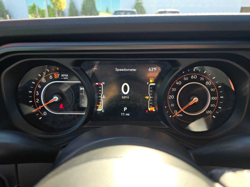 Thumbnail: 2025 Jeep Gladiator - 21