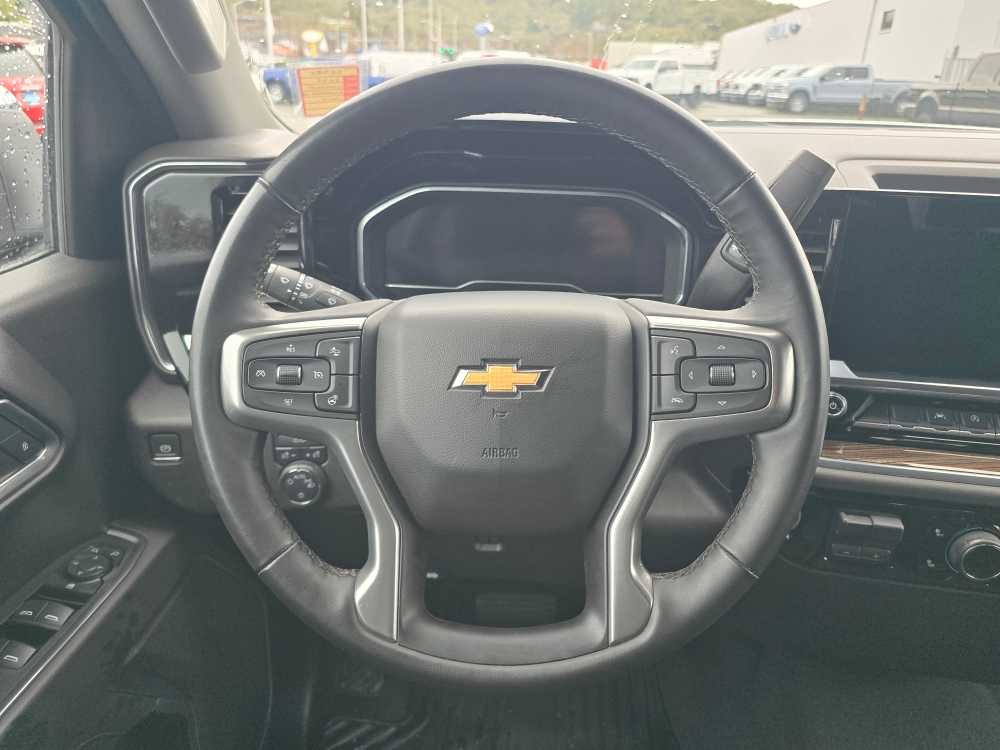 Thumbnail: 2025 Chevrolet Silverado 1500 - 12