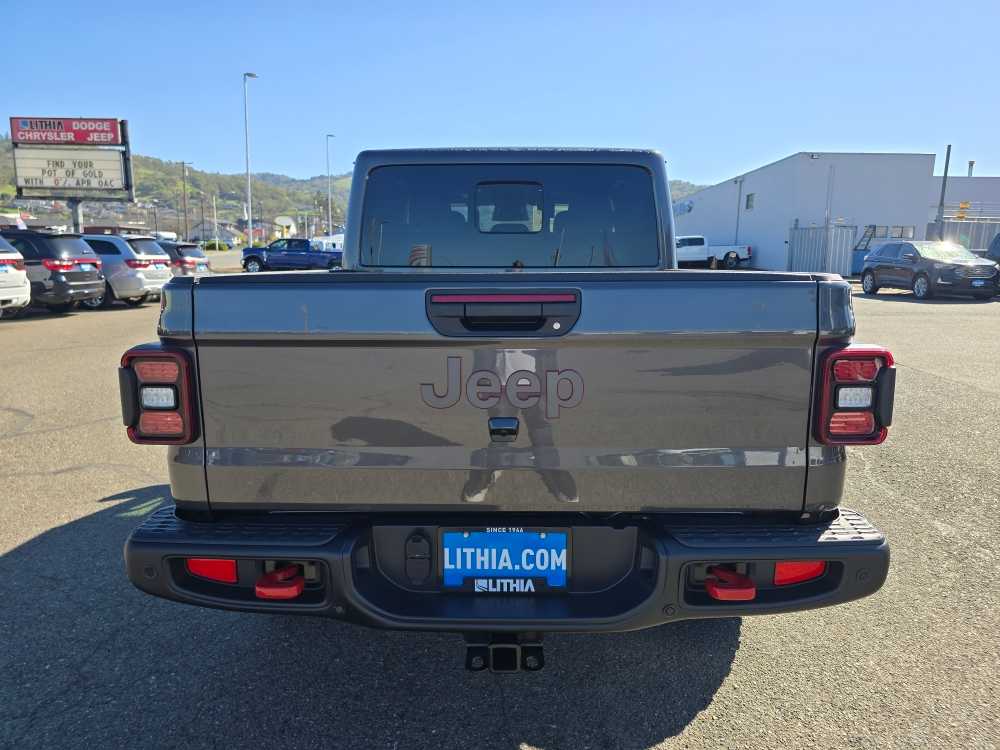 Thumbnail: 2026 Jeep Gladiator - 4